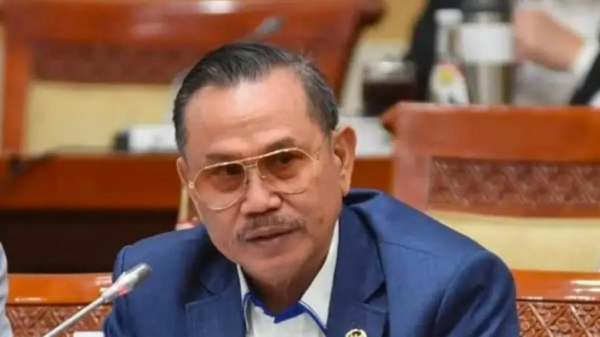 Drs. Frederik Kalalembang