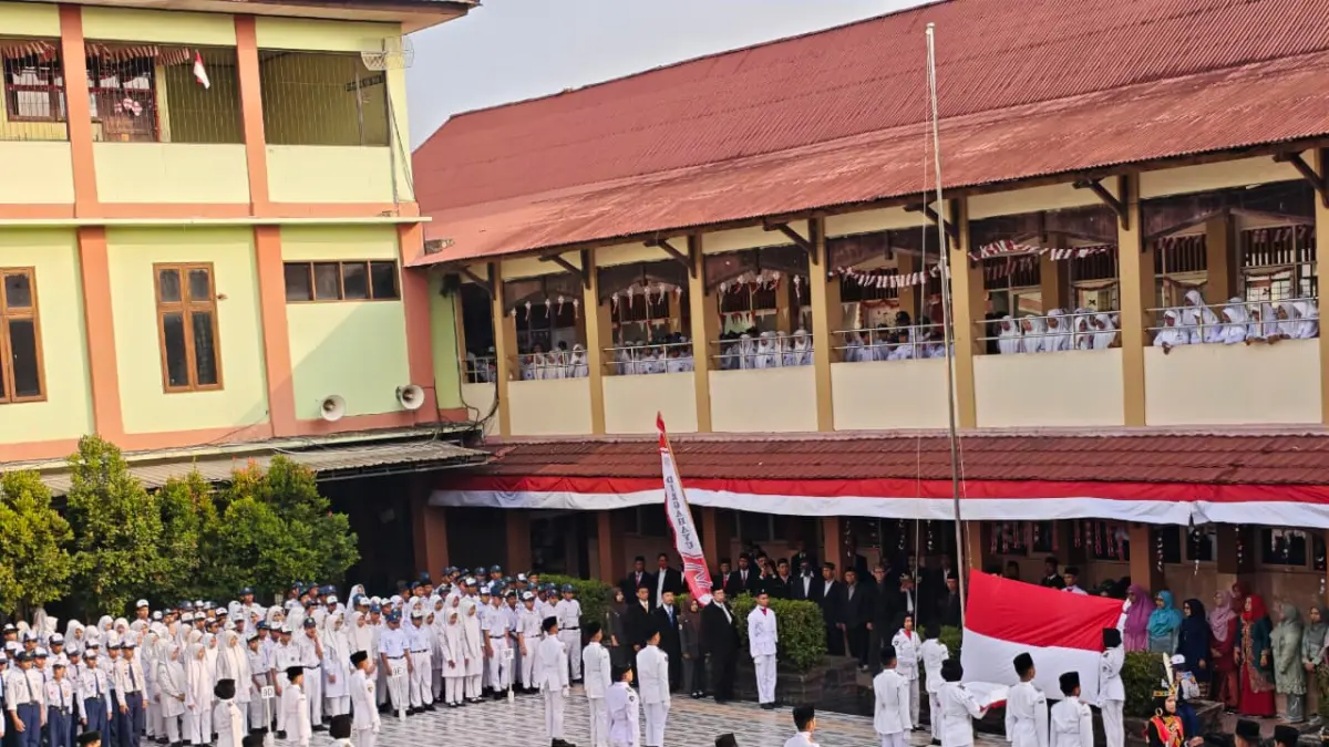 Upacara HUT RI oleh YPI.