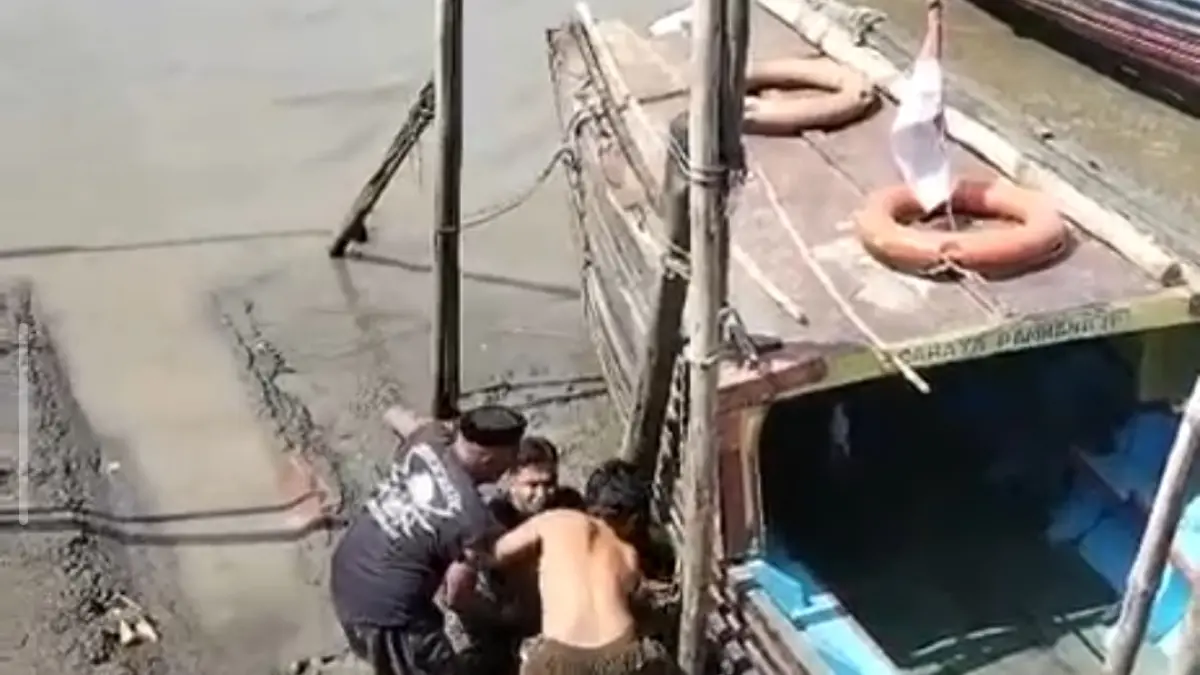 Korban dievakuasi.