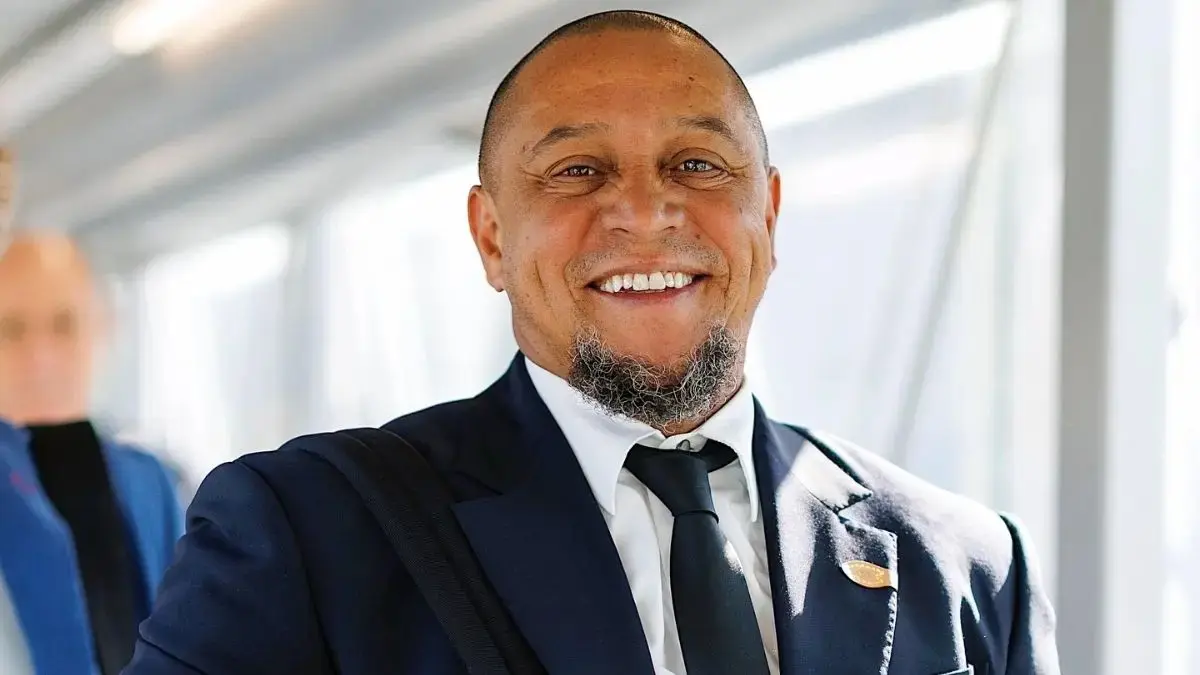 Roberto Carlos menjadi sorotan setelah muncul kabar dirinya memeluk Islam, menyusul sejumlah pesepakbola dunia yang lebih dulu menjadi mualaf. (Instagram @oficialrc3)