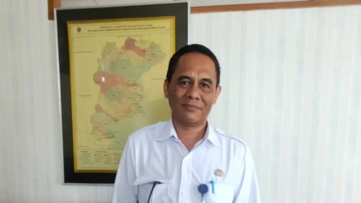 Kepala BKPSDM PPU Khairudin