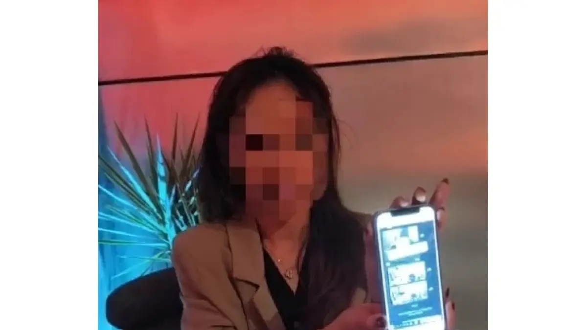Korban saat menceritakan kisah kelamnya pada wartawan (ist)