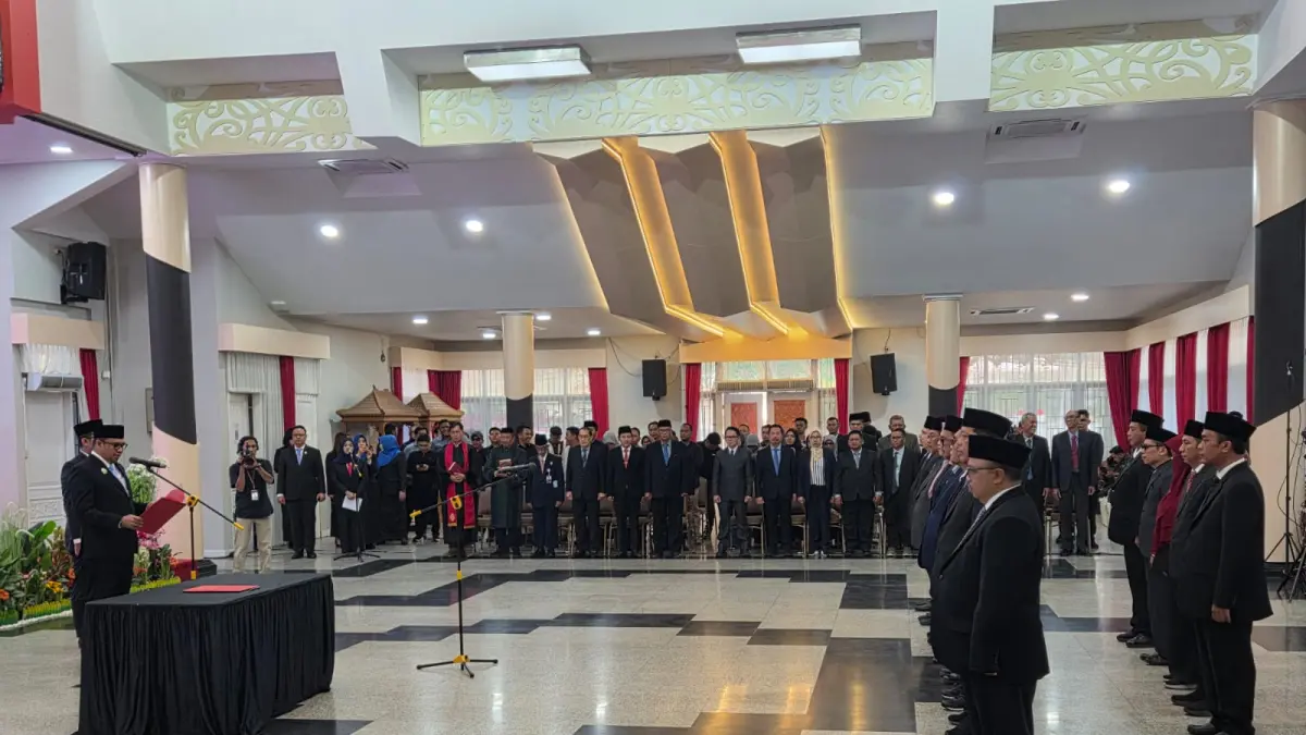 Pelantikan pejabat baru di Pemkab Kukar.