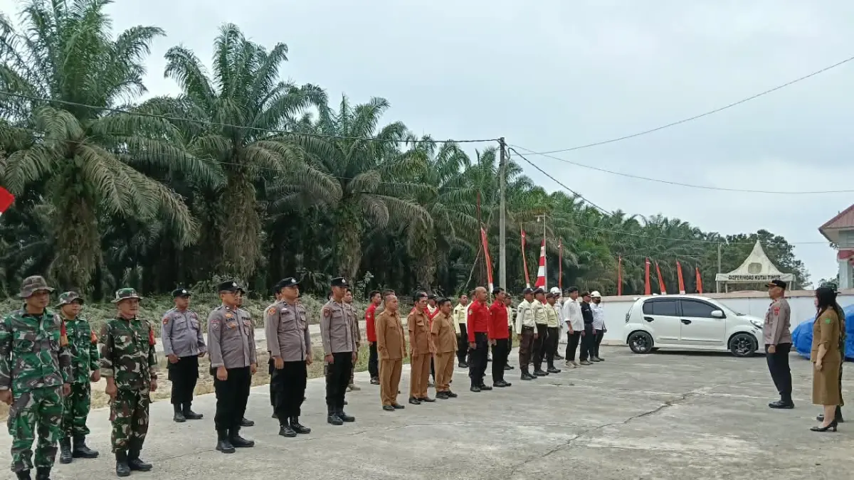 Pemerintah desa, dan pelaku usaha memperkuat kesiapsiagaan menghadapi potensi kebakaran hutan dan lahan.