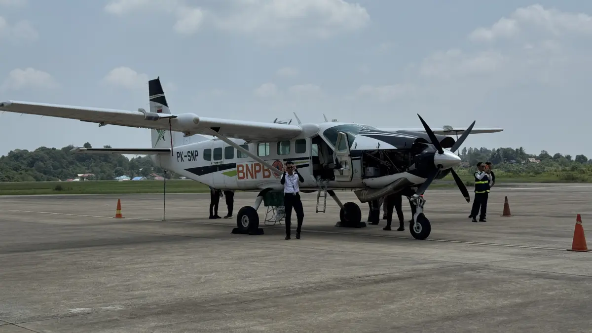 PERSIAPAN: BNPB RI dan BMKG RI telah bersiaga di Bandara Kalimarau, Berau, mulai Senin (24/8/2026) hingga lima hari ke depan untuk melaksanakan Operasi Modifikasi Cuaca (OMC). SENO/BERAU POST

