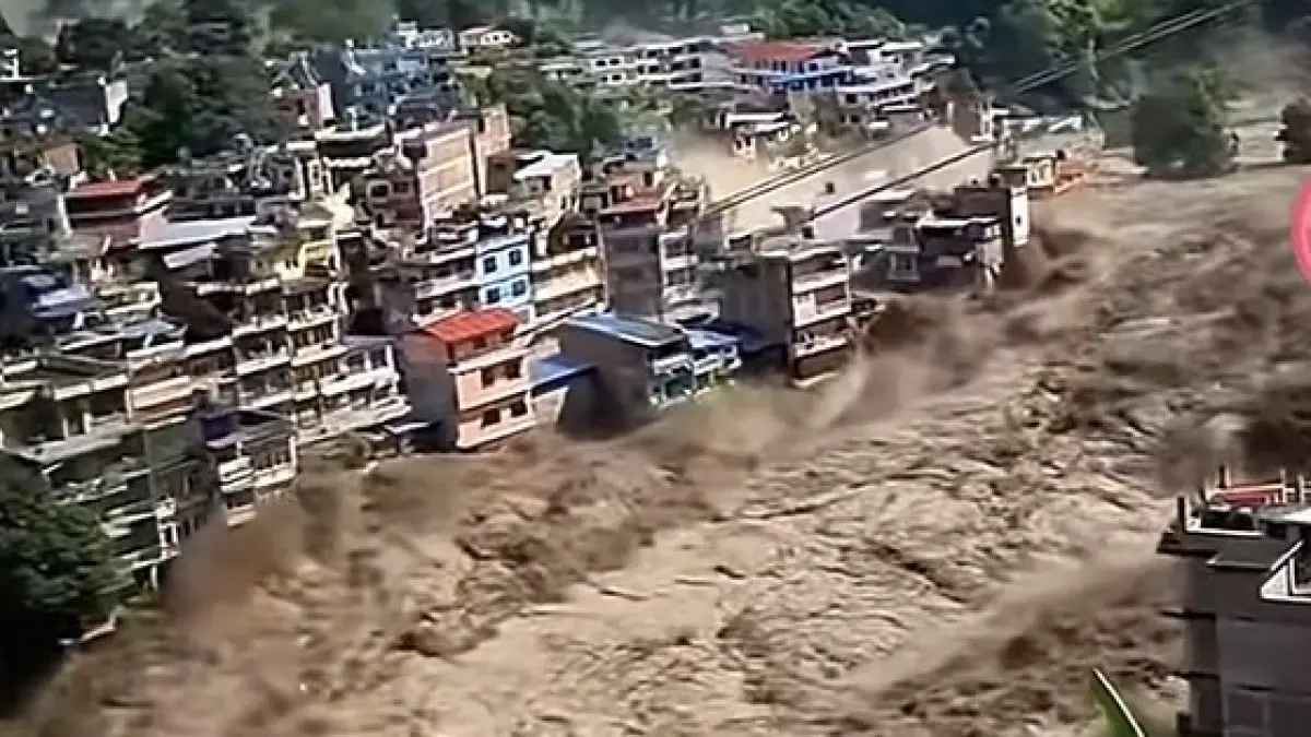 Detik detik datangnya banjir bandang di Nepal.
