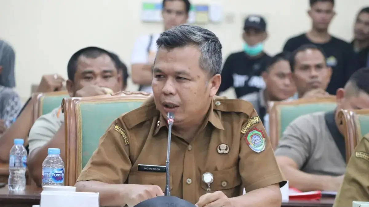 Kepala Dinas Perkebunan dan Peternakan Kabupaten Landak, Yully Nomensen