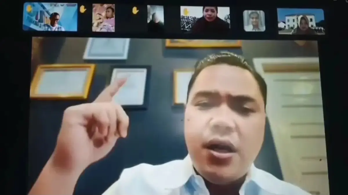 Zoom meeting Kadisdik Kalteng viral.(Screenshoot)
