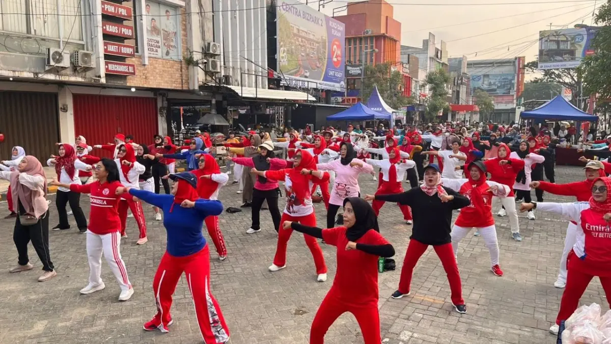 PT Surya Timur Sakti Jatim (STSJ) Main Dealer Yamaha Kaltimtara bersama Kecamatan Balikpapan Utara menggelar Gathering Mitra Pengemudi Online with Yamaha di kawasan Pasar Segar, Balikpapan Utara.