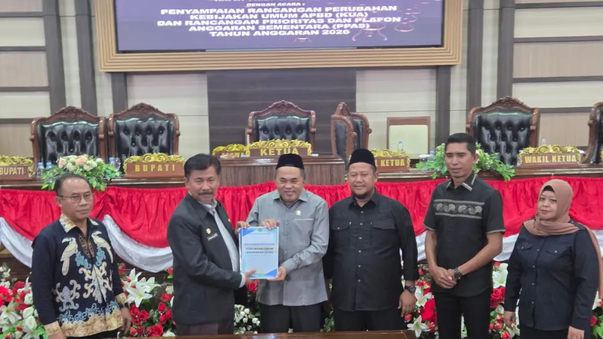 Rapat paripurna penyampaian rancangan perubahan KUA-PPAS Kukar tahun 2026 (Elmo/Prokal.co)