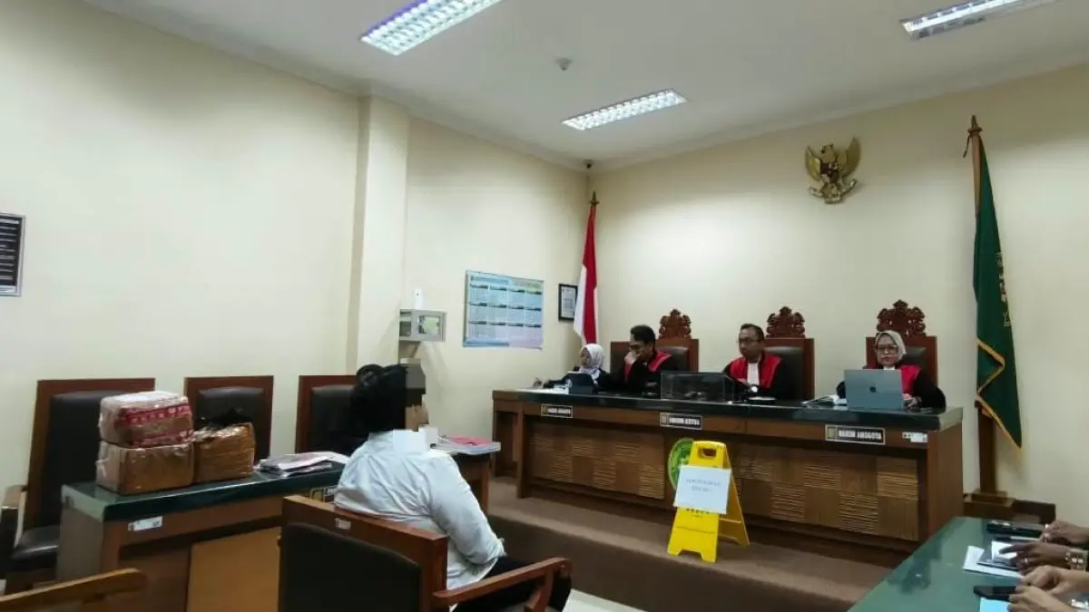 Persidangan di Pengadilan Negeri Tenggarong terhadap mantan Kasat Resnarkoba Polres Kukar, YBA (Istimewa)