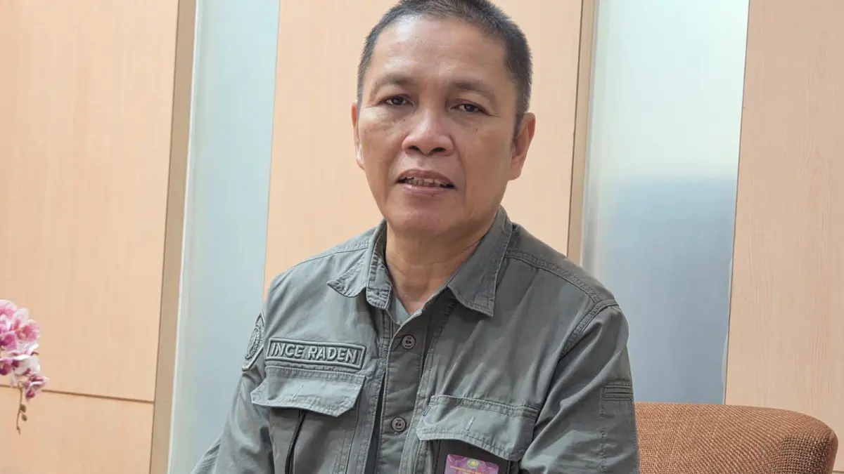 Rektor Unikarta Prof Ince Raden (Elmo/Prokal.co)