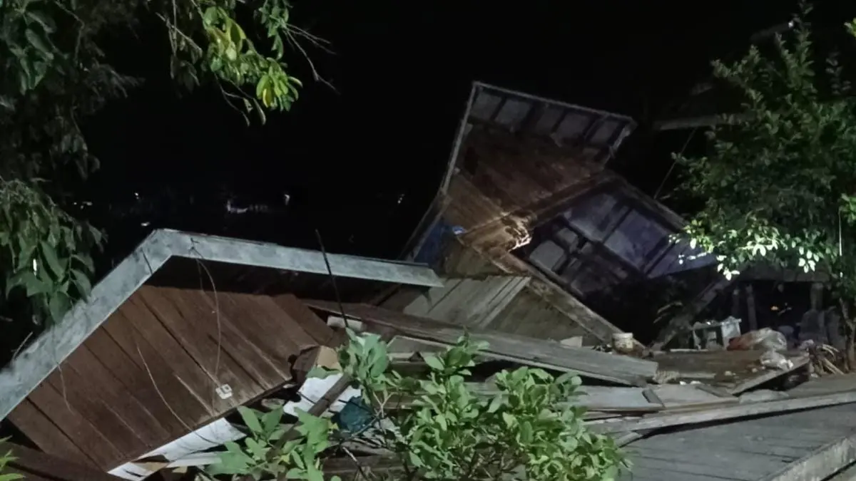 Longsor di Desa Kahala, Kenohan akibat abrasi (Istimewa)