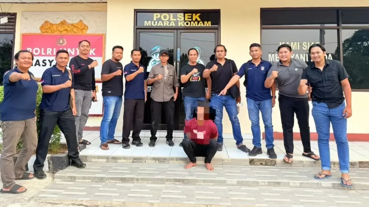 Tersangka diamankan.