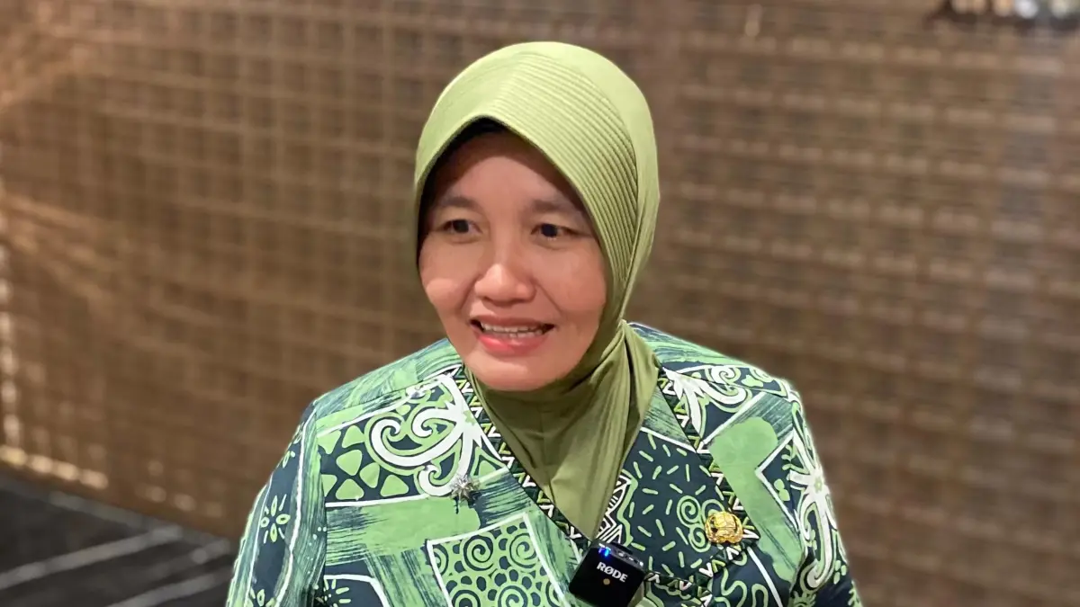 Neneng Chamelia Santi