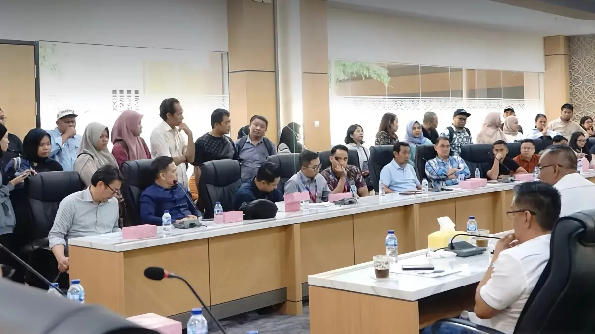 Rapat konsumen Perumahan Balikpapan Regency dan pengembang di Komisi III DPRD Balikpapan, Rabu (30/9/2026). (Foto Humpro DPRD Balikpapan) (Mella Intan Thiarani)