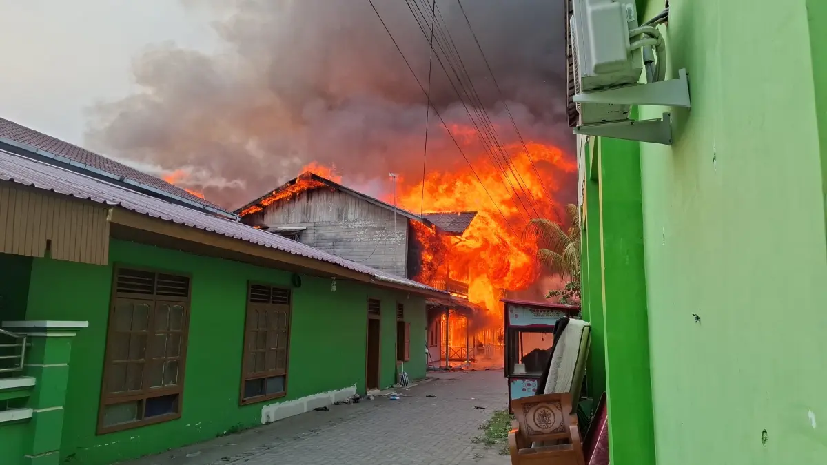 Kebakaran hebat di Tenggarong, meludeskan hampir 75 rumah (IstimewaL