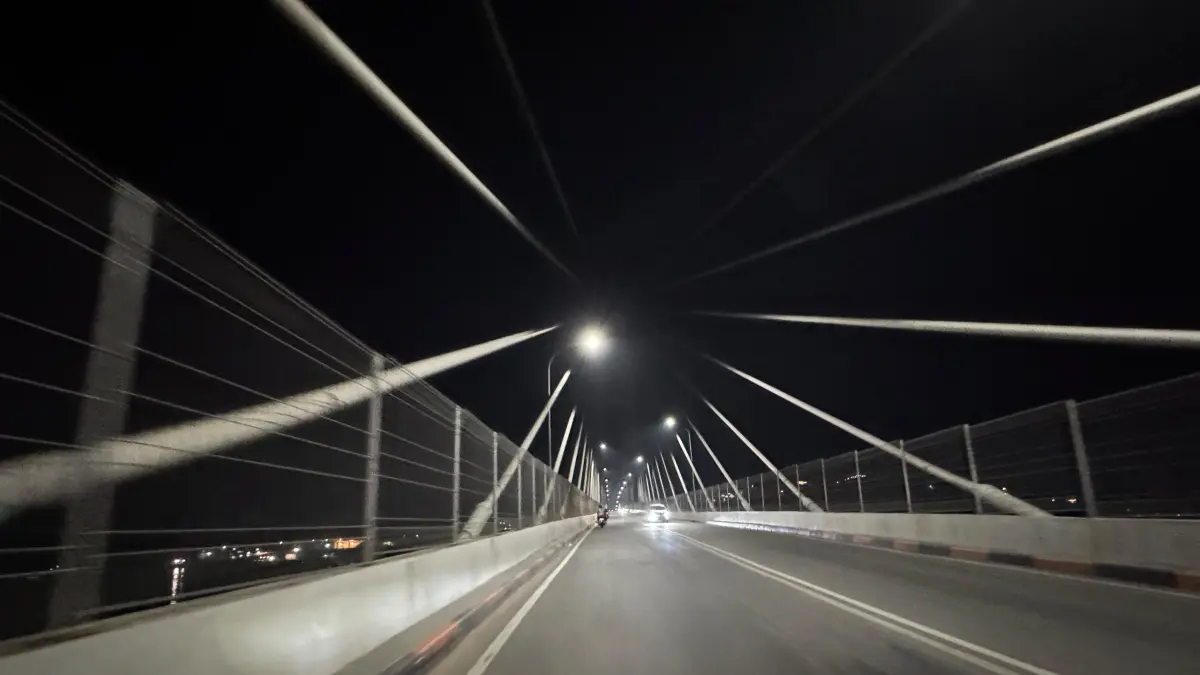 Jembatan Achmad Amins.