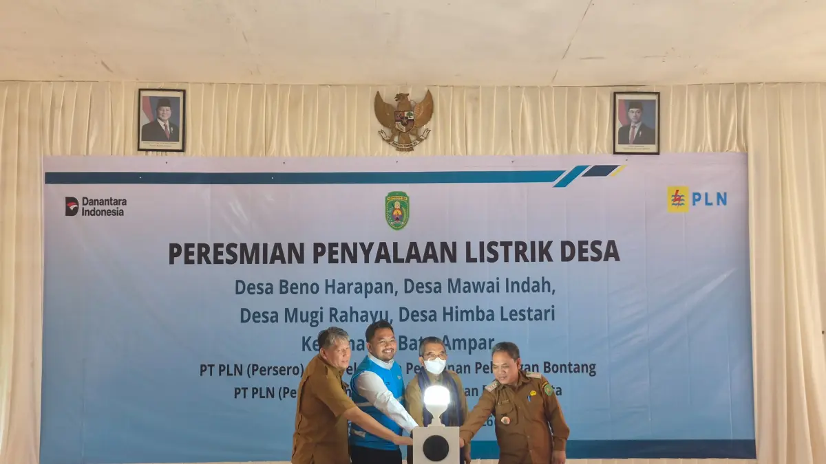 PT PLN (Persero) Unit Induk Distribusi Kalimantan Timur dan Kalimantan Utara (UID Kaltimra) menghadirkan layanan tersebut di Desa Beno Harapan, Mawai Indah, Mugi Rahayu, dan Himba Lestari sebagai bagian dari upaya memperluas akses kelistrikan hingga ke wilayah perdesaan.
