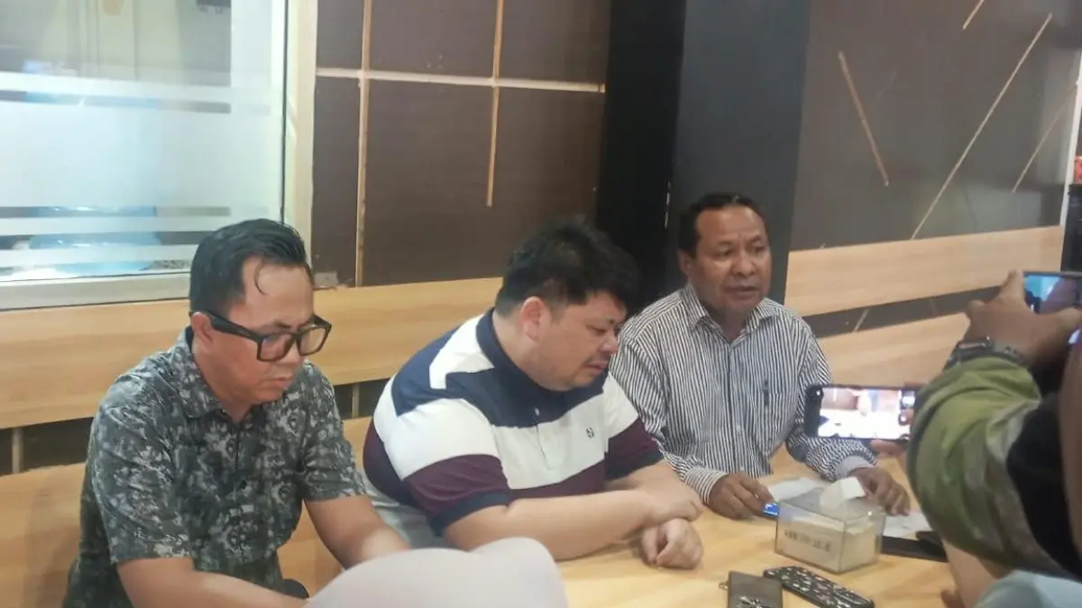 Pihak keluarga.