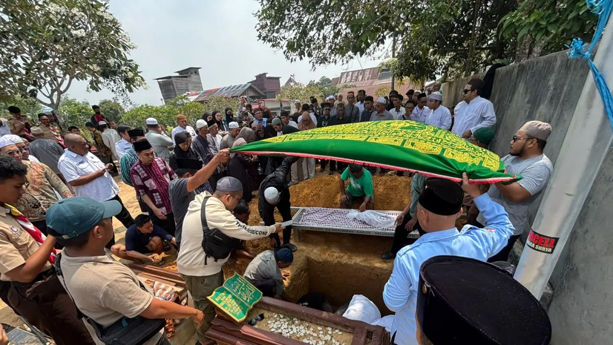 Prosesi pemakaman Ali dan Husin, korban kebakaran Tenggarong (Istimewa)