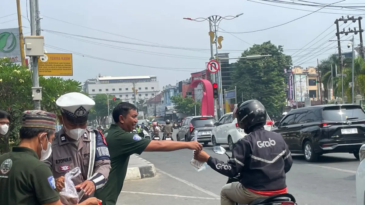 Jumat Berkah untuk ojol.