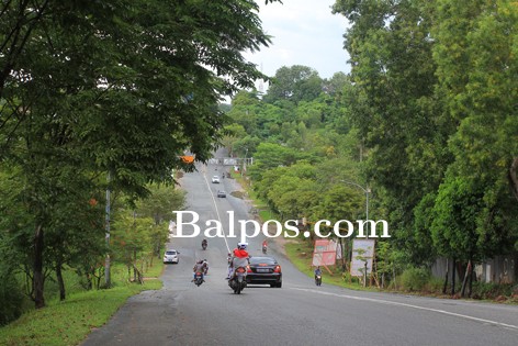 BAHAYA:Jalan MT Haryono rawan terjadi lakalantas lantaran terdapat beberapa tanjakan curam.