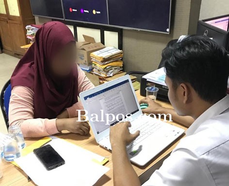 Pelaku saat dimintai keterangan.