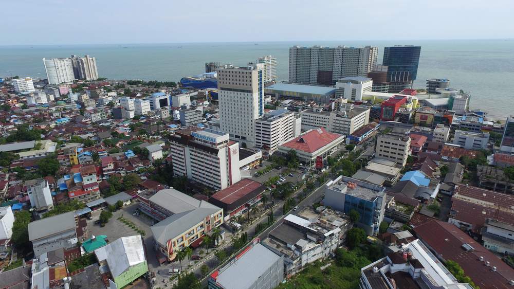 Pusat kota Balikpapan. Pengembangan zonasi kawasan industri, dan kawasan pemukiman tidak hanya dipusatkan di wilayah Balikpapan Utara, kini semua kecamatan masuk dalam pembahasan perubahan Perda Rencana Detail Tata Ruang Kota (RDTRK) Balikpapan.