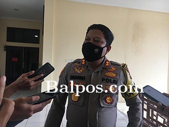 UNGKAP: Kapolres PPU AKBP Muhammad Dharma Nugraha memberikan keterangan terkait dengan penangkapan pelaku investasi bodong. Tersangka Ys saat ini dititipkan di Mapolda Kaltim.