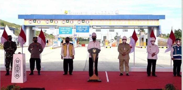 Presiden resmikan tol Balikpapan-Samarinda.