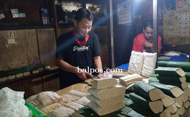 MULAI MAHAL:Pemkot mengingatkan masyarakat akan kenaikan harga tahu dan tempe hingga Mei 2022 akibat terganggunya suplai kedelai dunia.