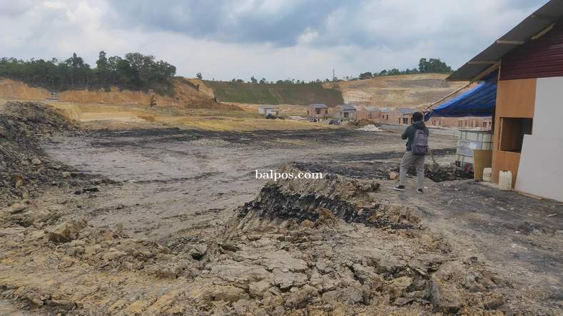 SEKOLAH TERPADU: Lokasi pembangunan sekolah terpadu SD dan SMP di wilayah Perumahan Balikpapan Regency Kecamatan Balsel. (Yudi Balpos)