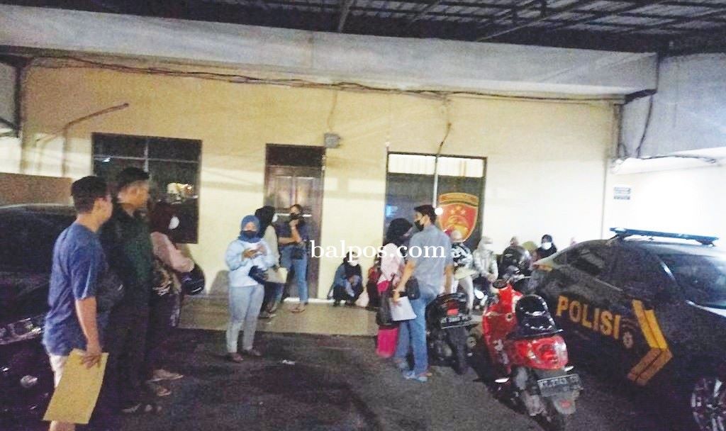 PENIPUAN: Beberapa korban melaporkan kasus pinjaman online ke Polresta Balikpapan.