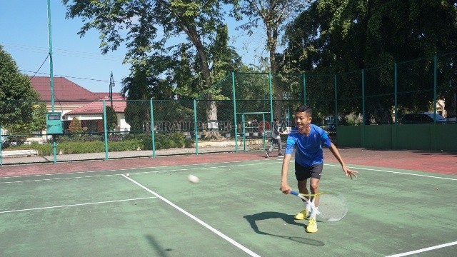 JAGA KEBUGARAN: Cabor soft tenis tetap menjalani latihan rutin meski belum ada event yang akan diikuti dalam waktu dekat ini.
