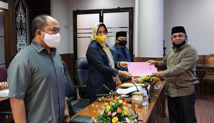 HASIL RESES: DPRD Berau menggelar rapat paripurna hasil reses II, kemarin (14/7).
