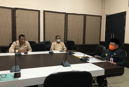 TUNGGU RAPAT PERDANA: Pengurus KONI Berau saat bertemu dengan Pjs Bupati Berau Muhammad Ramadhani pada beberapa waktu lalu.