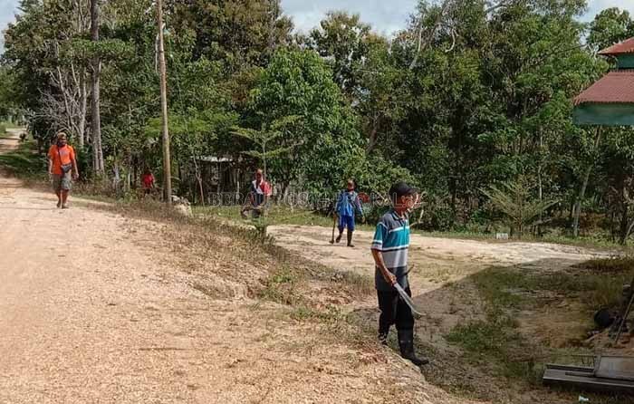 TERUS BEKERJA: Pengurus inti KONI Berau saat melakukan rapat pemantapan persiapan Porprov Kaltim 2022, kemarin (23/3).