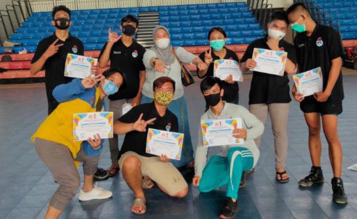 BAWA MEDALI: Sejumlah atlet Gulat Berau berhasil menyumbangkan enam medali di ajang Kejurprov yang dilaksanakan di Samarinda.