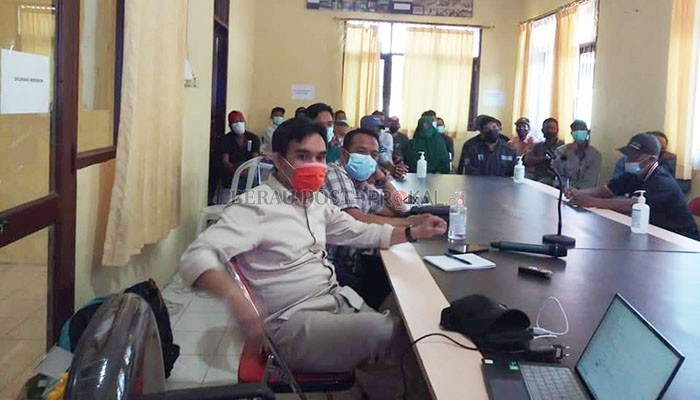 BENTUK KESERIUSAN: Sebagai bentuk keseriusan ingin menjadi sentra perkebunan, Kelurahan Gunung Tabur mengundang sejumlah pihak untuk membahas hal tersebut.