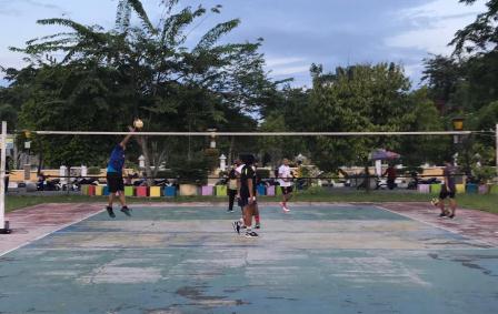 LIBUR SEMENTARA: Cabang olahraga voli meniadakan latihan untuk sementara waktu selama Ramadan.