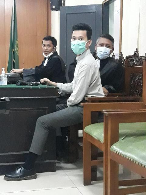 AJUKAN KONTRA KASASI: Penasihat Hukum Eben, Doan Tolhas Napitupulu saat menghadiri persidangan di PT Samarinda beberapa waktu lalu.