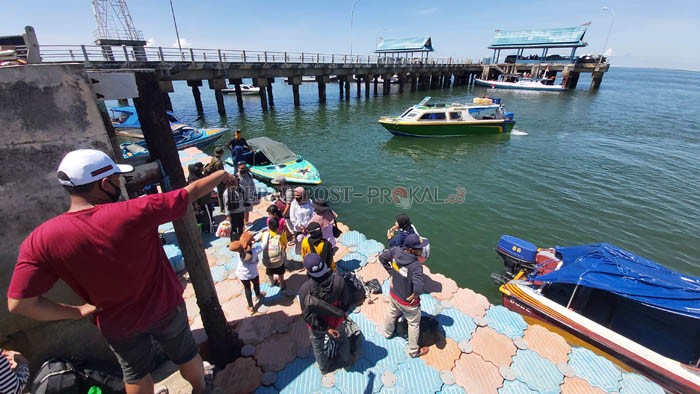 PERLU DIBENAHI: Dermaga Tanjung Batu menjadi pintu gerbang wisata Bahari di Kepulauan Derawan, Berau. Karena itu dermaga tersebut perlu dibenahi.