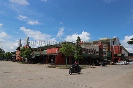 PERLU PEMBENAHAN: Pasar Sanggam Adji Dilayas perlu banyak pembenahan agar dapat mengantongi sertifikat SNI.