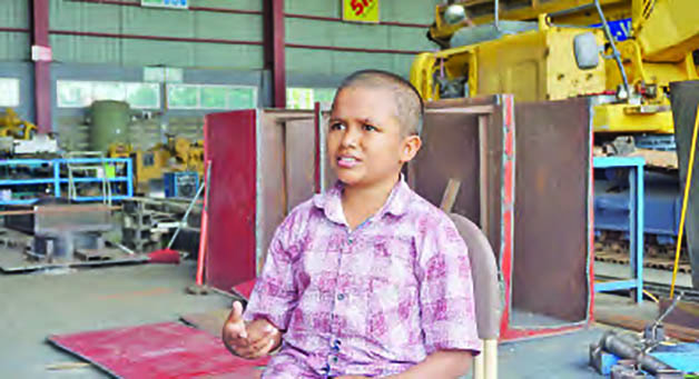 INGIN MEMBANGGAKAN ORANGTUA: Agustinus Fernando Batan, merupakan mahasiswa Poltek Sinar Mas Berau Coal yang menerima beasiswa dari PT Berau Coal.