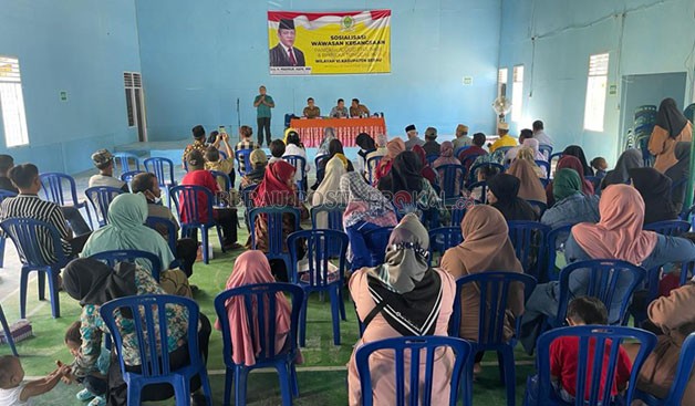 KEMBALI SOSIALISASI: Ketua DPRD Kaltim Makmur HAPK kembali menggelar Sosbang di Kampung Tasuk, Gunung Tabur. Selasa (29/11).