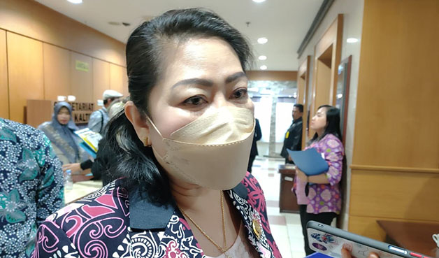 Veridiana Huraq Wang