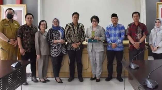 KUNJUNGAN: Para unsur pimpinan dari Ketua Bampemperda hingga Ketua Komisi III DPRD Kaltim hadir dalam pertemuan kemarin.