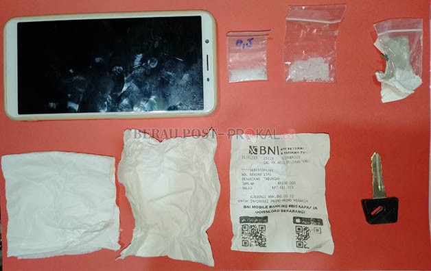 DIRINGKUS: Beberapa barang bukti yang berhasil diaman aparat Polsek Tanjung Redeb dari tangan pelaku.