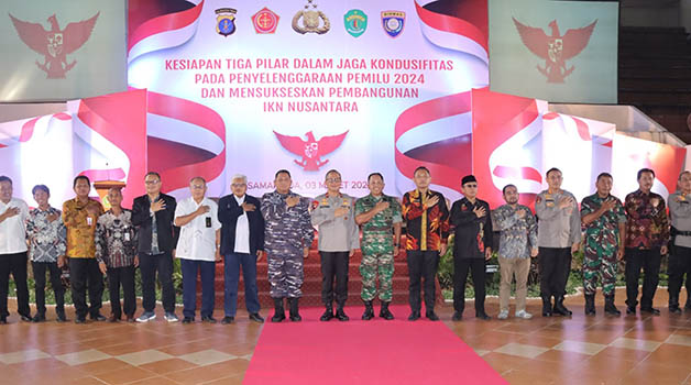 TIGA PILAR: Wakil Ketua DPRD Kaltim Seno Aji saat hadir dalam pembukaan acara Pembinaan Teknis Tiga Pilar, Jumat (3/3).